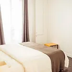 Newly Remodeled 2Bed Apt With Elevator - Mobility Lease For Students And Work Only- Minimum 30 Night Stays